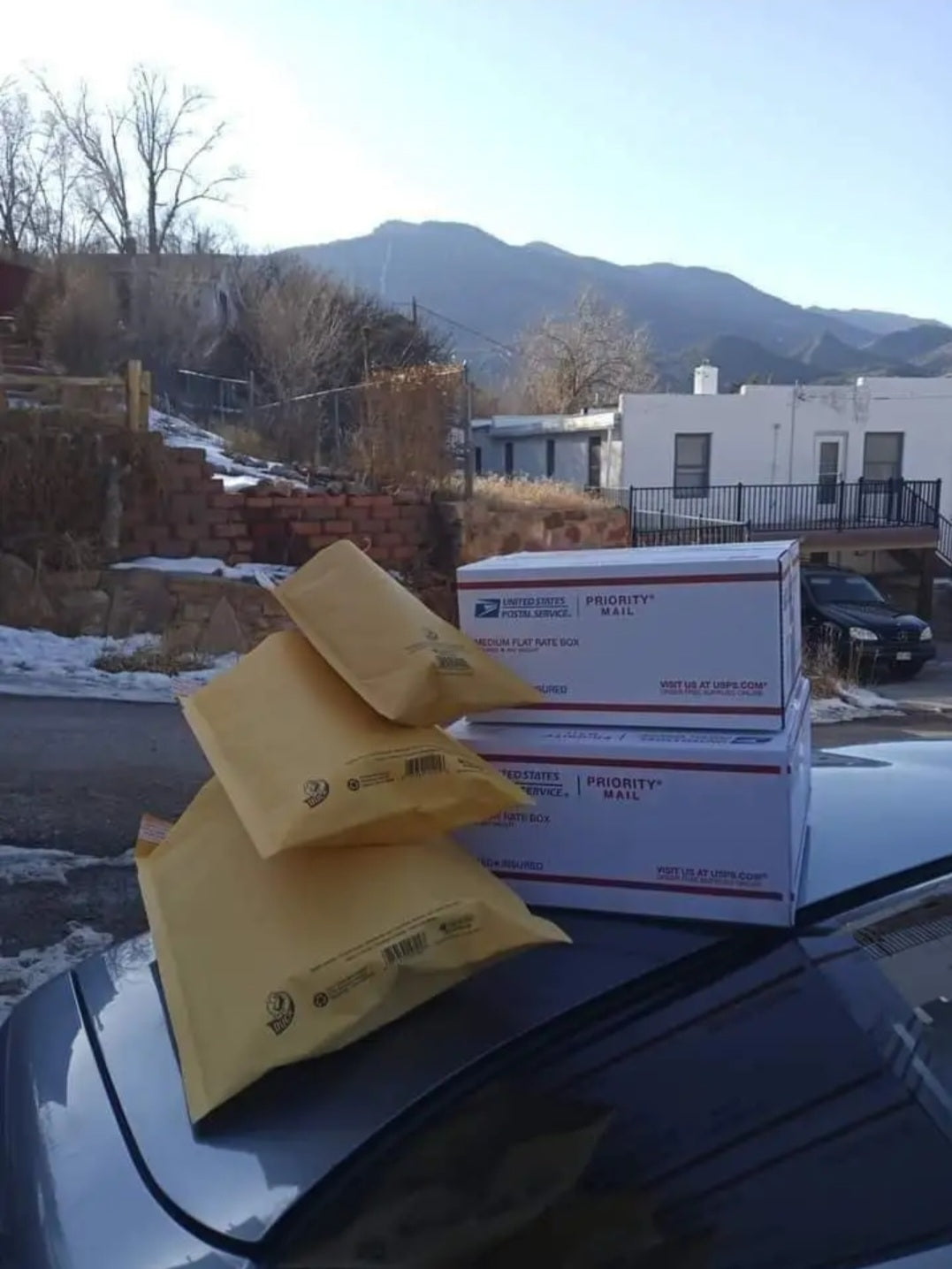 ZZ1: $100 SMALL COLORADO MYSTERY BOX Fluorite Amazonite Smoky Quartz Amethyst Aquamarine Crystals ⚒️